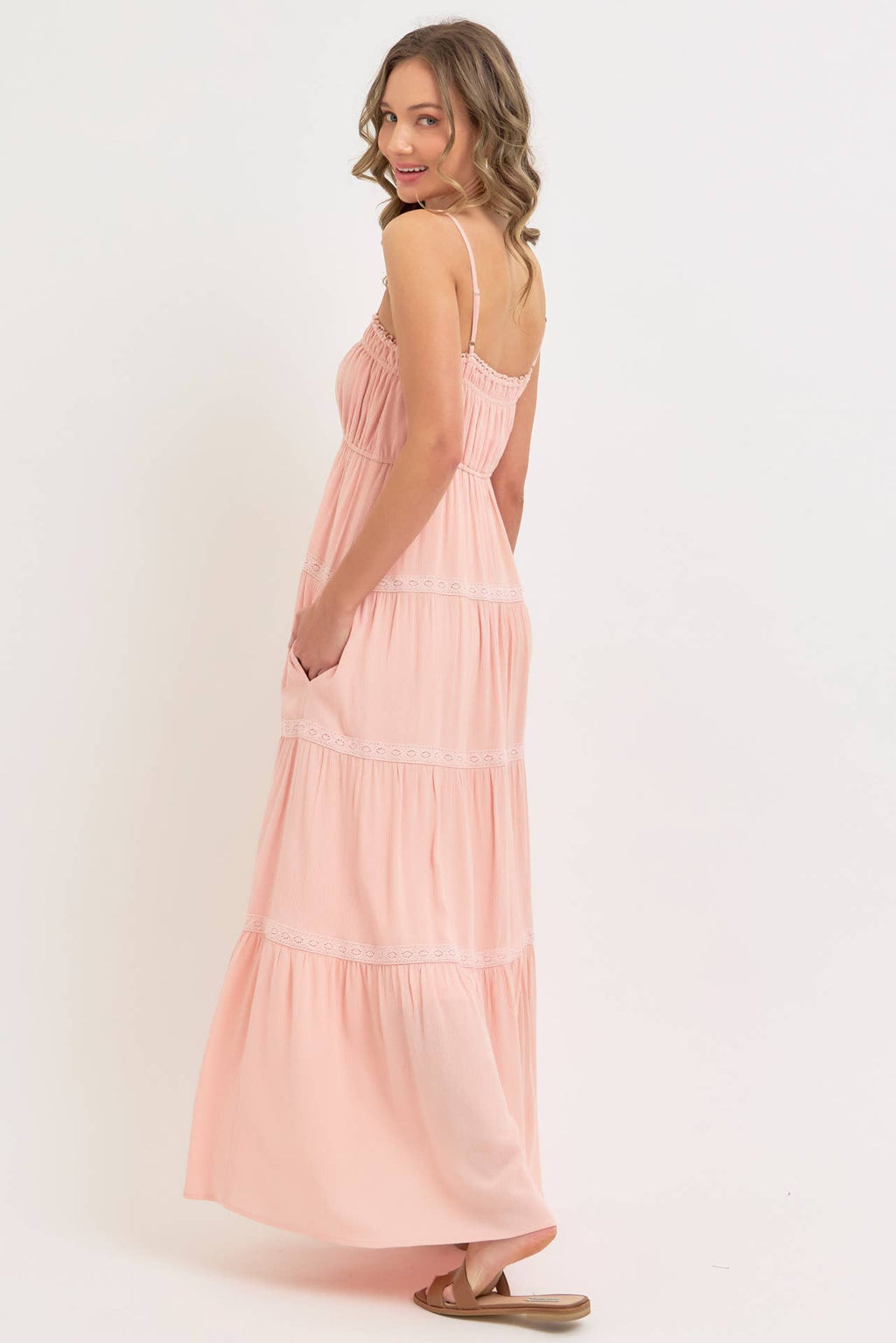 SMOCKED BRODICE TIERED MAXI DRESS: SAND / Contemporary