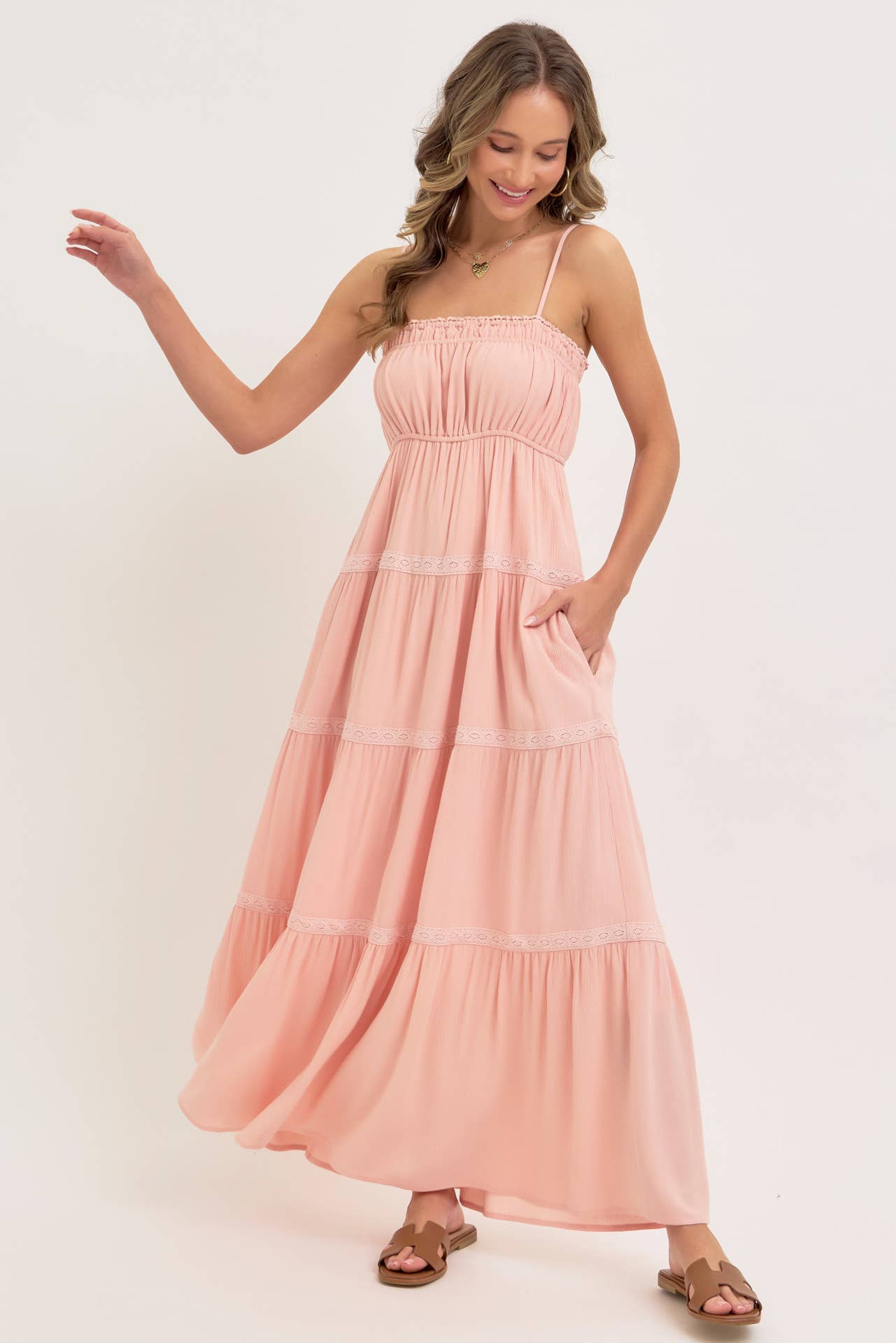 SMOCKED BRODICE TIERED MAXI DRESS: SAND / Contemporary