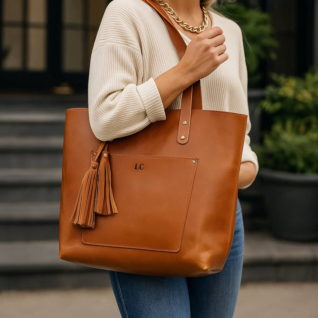 Classic Leather Tote: Saddle Brown