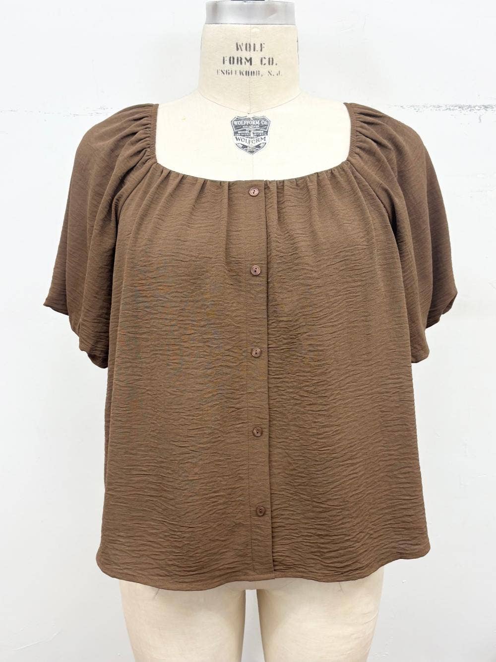 Plus Size Bubble Sleeve Button Front Blouse: Mocha