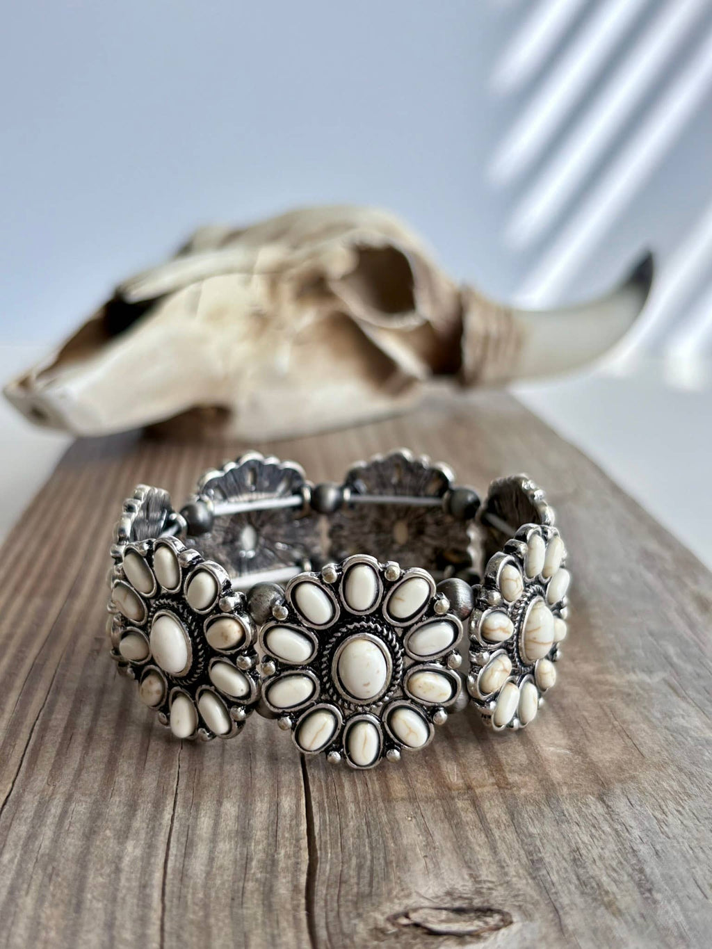 Western Concho Stone Stretch Bracelet: Black