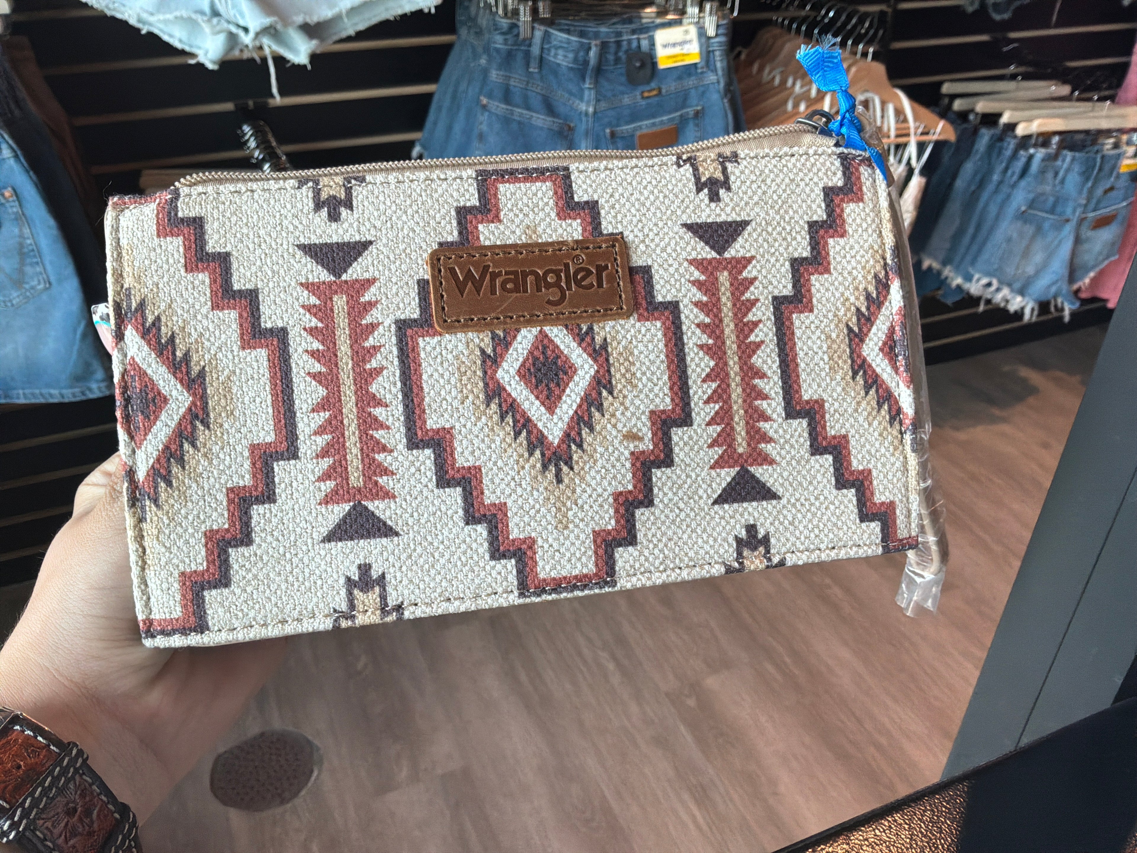 Wrangler Aztec Print Zip Around Wristlet Wallet