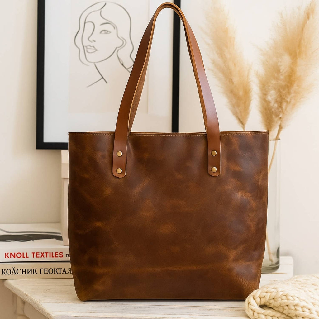 Classic Leather Tote: Saddle Brown