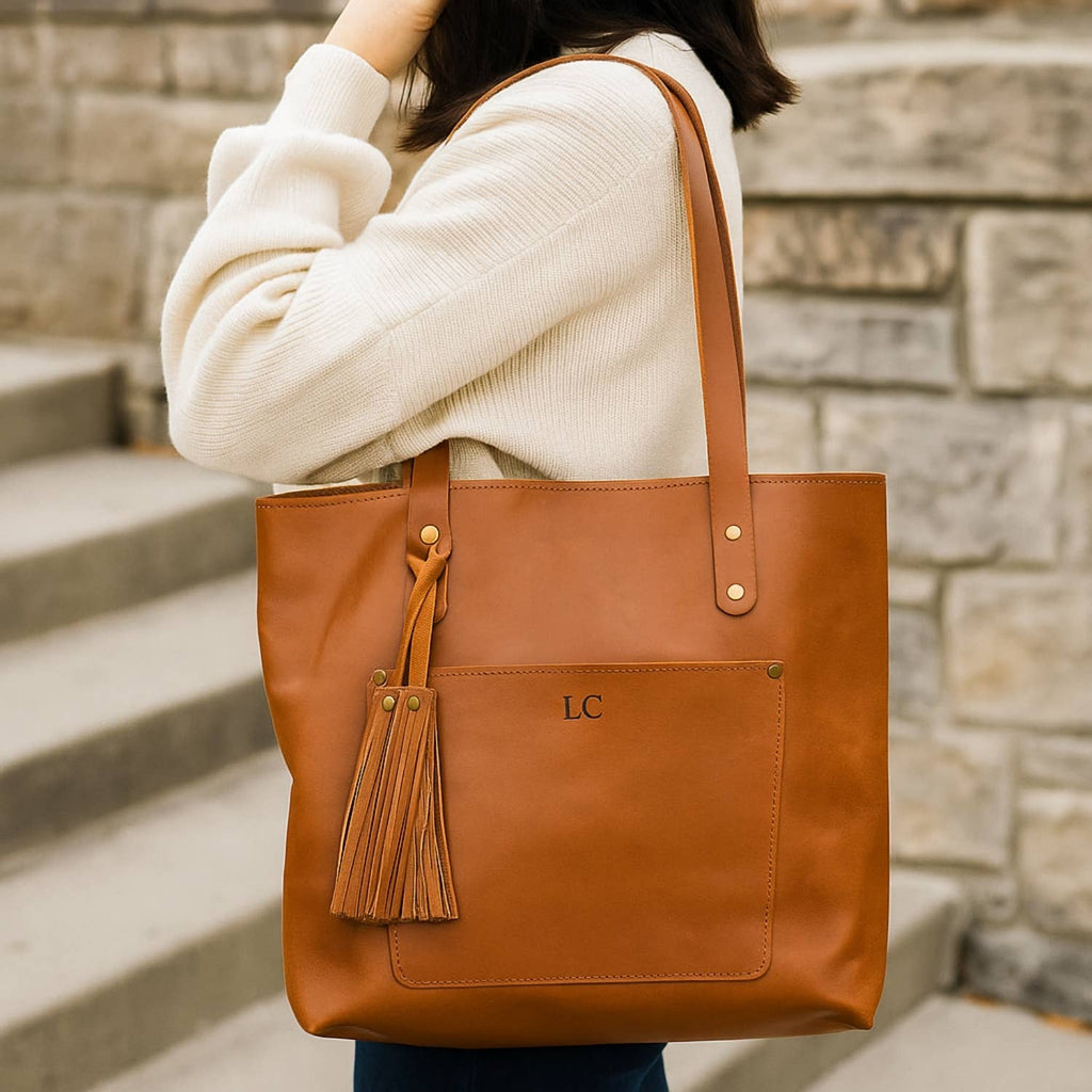 Classic Leather Tote: Saddle Brown