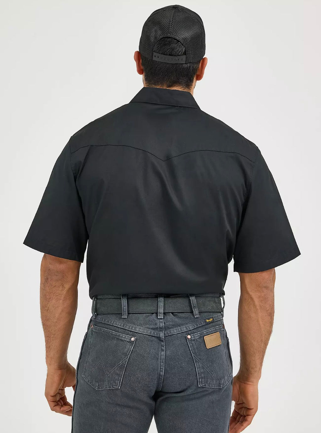 Men’s Wrangler Short Sleeve Solid Western Snap Sport Shirt